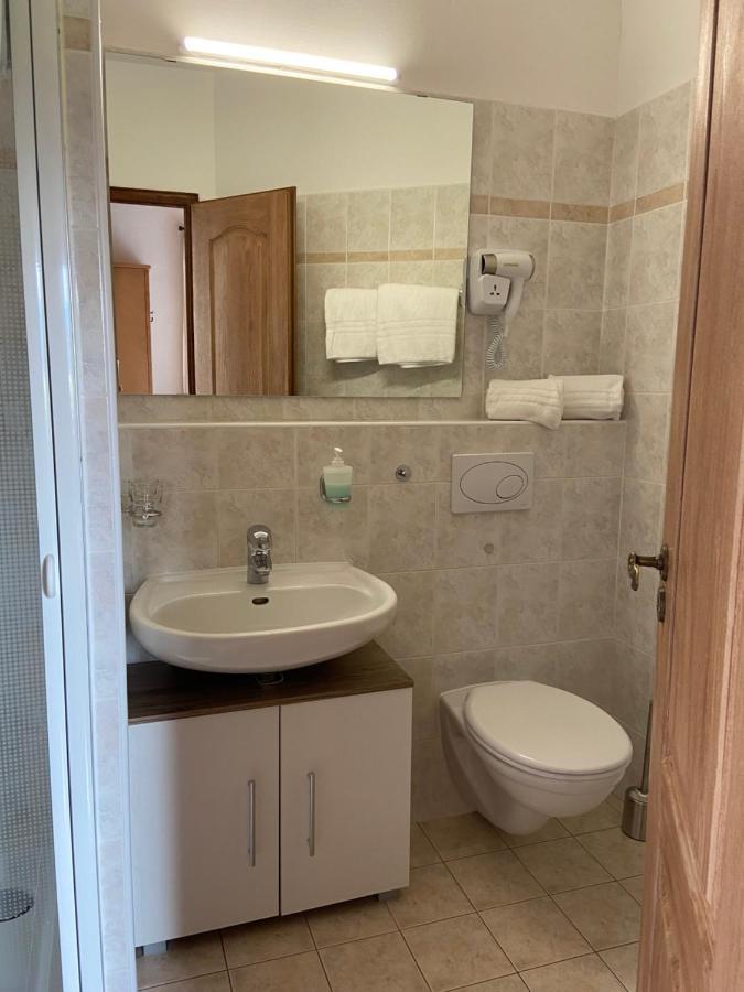 Residence La Terrazza Калдаро Екстериор снимка