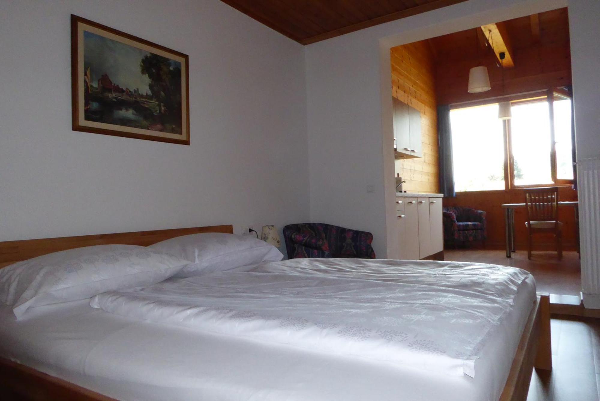 Residence La Terrazza Калдаро Екстериор снимка