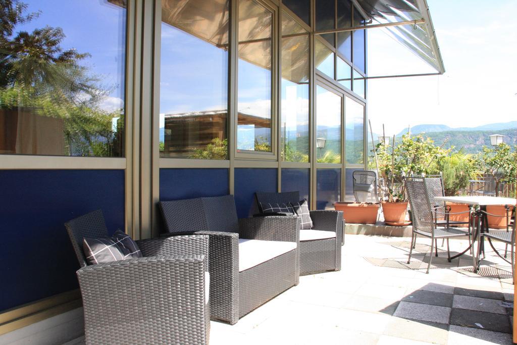 Residence La Terrazza Калдаро Екстериор снимка