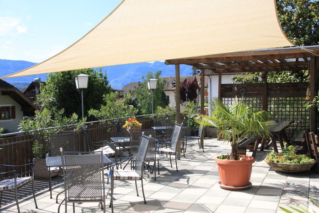 Residence La Terrazza Калдаро Екстериор снимка