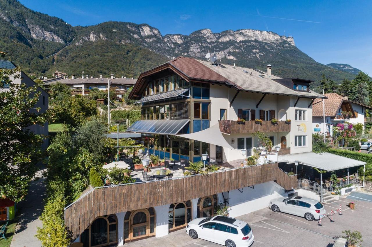 Residence La Terrazza Калдаро Екстериор снимка