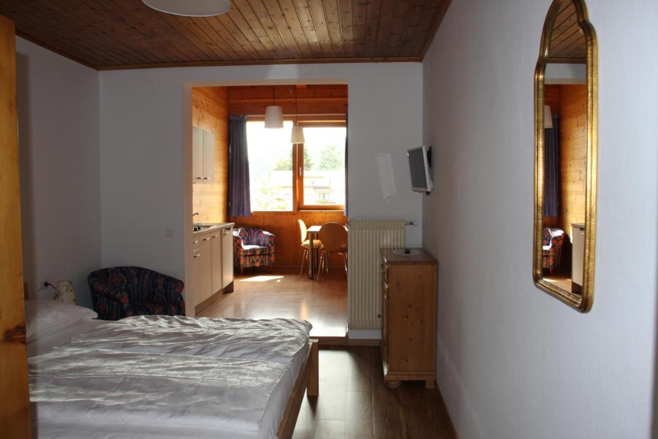 Residence La Terrazza Калдаро Екстериор снимка