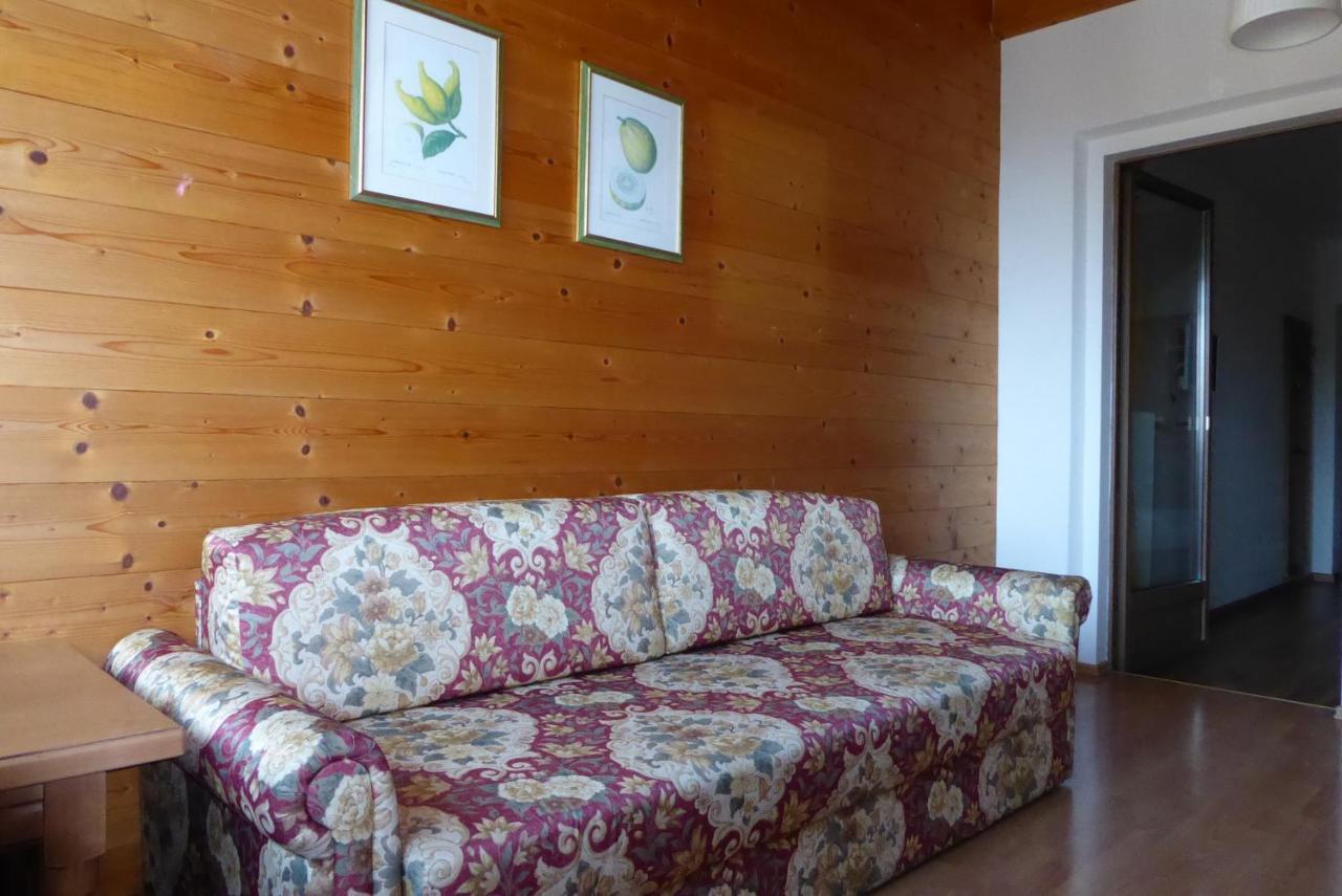 Residence La Terrazza Калдаро Екстериор снимка